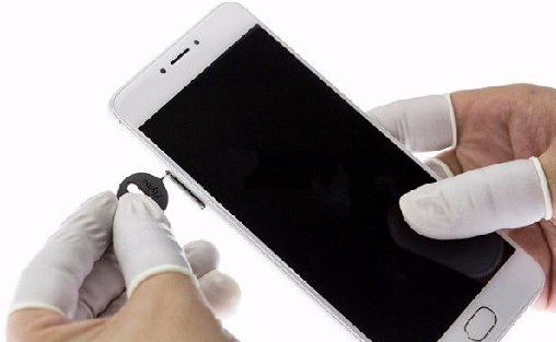 魅蓝note5怎么打开后盖教程